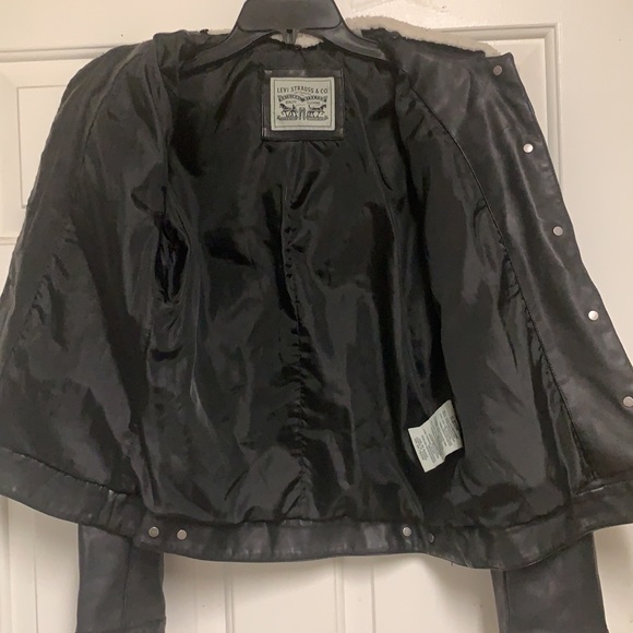 Levi's Strauss & CO Faux Leather Jacket With Removable Sherpa Collar - Picture 13 of 16
